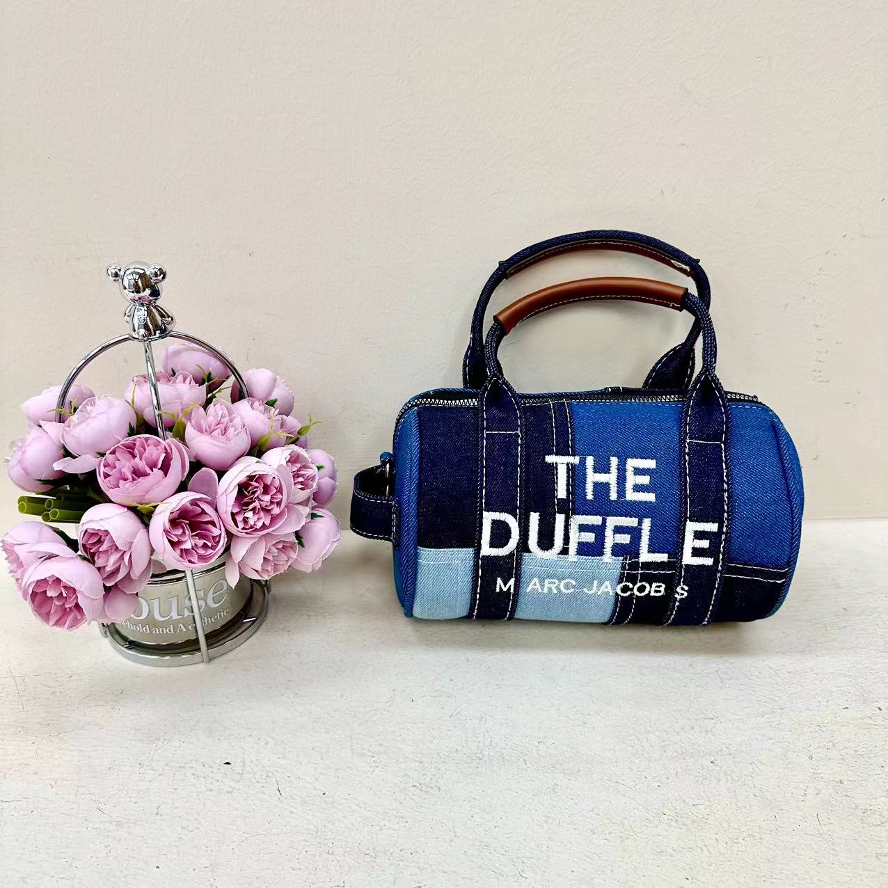 Kaze Duffle Tote Bag